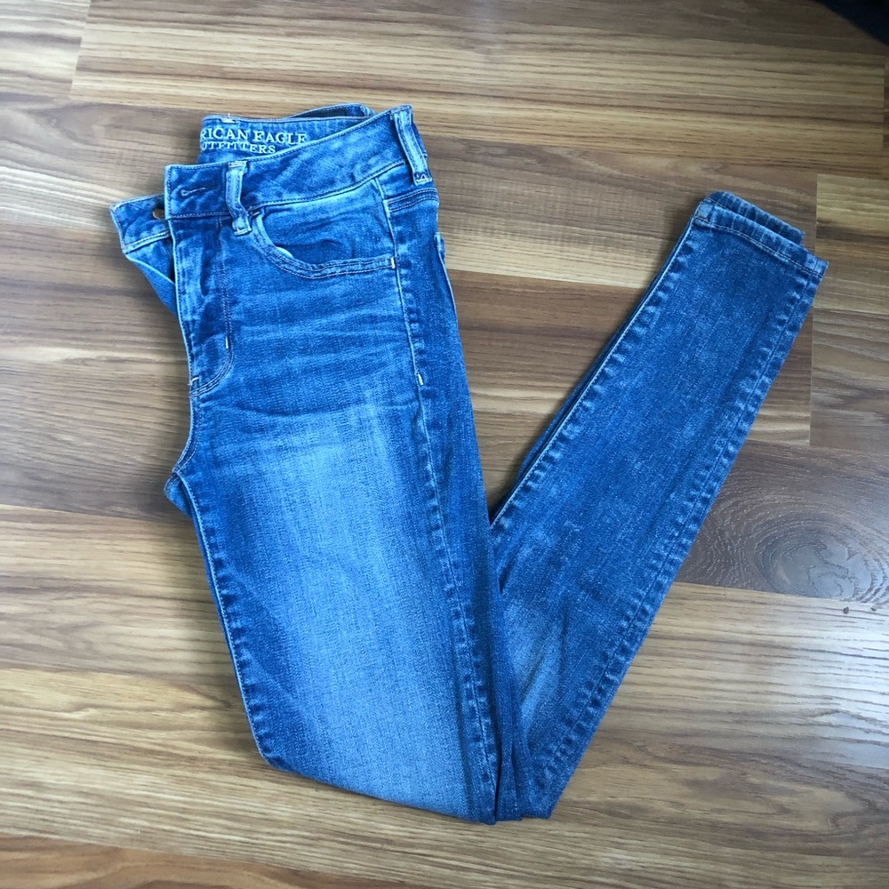 American Eagle Outfitters Hi-Rise Jegging